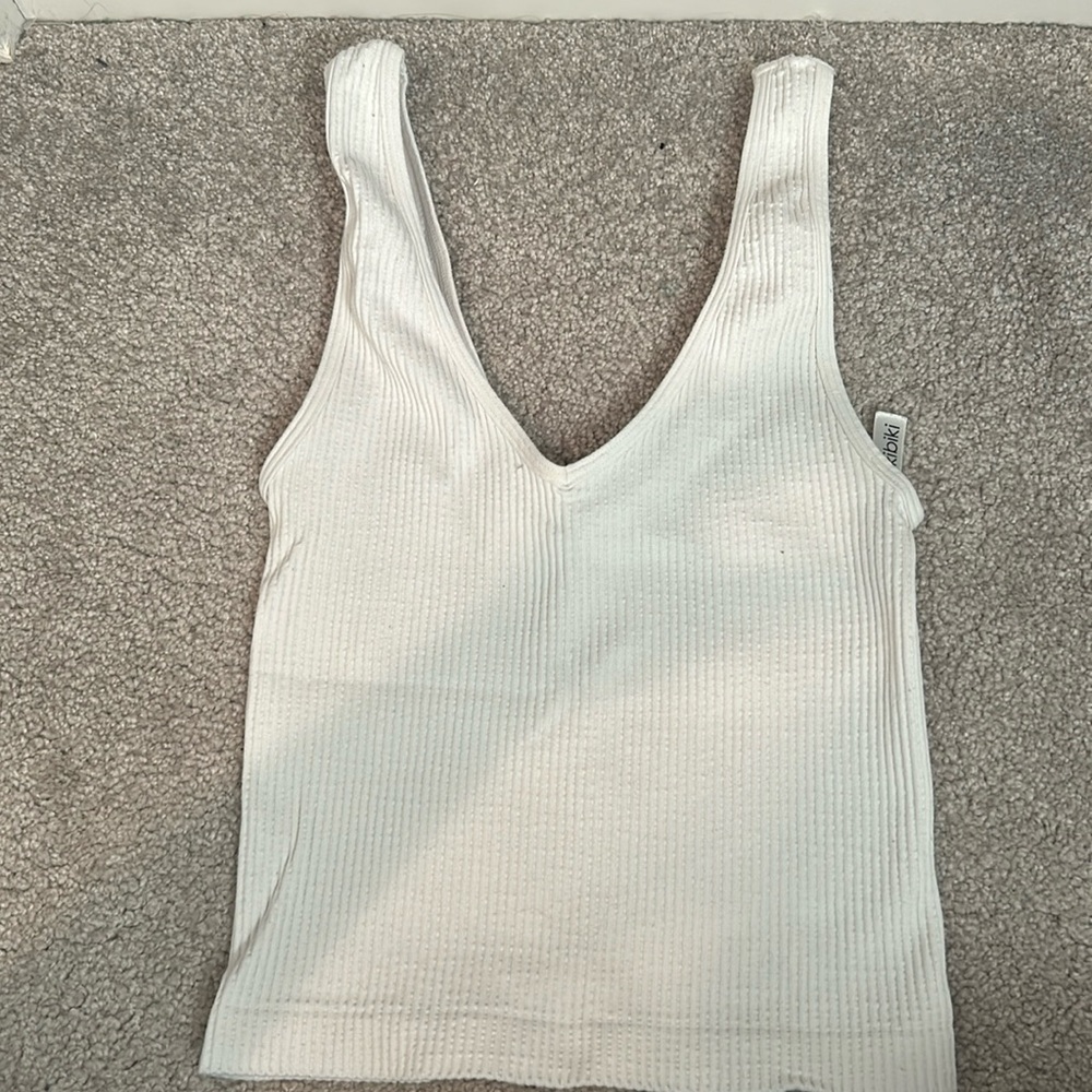 White, Small, Brand: Nikibiki